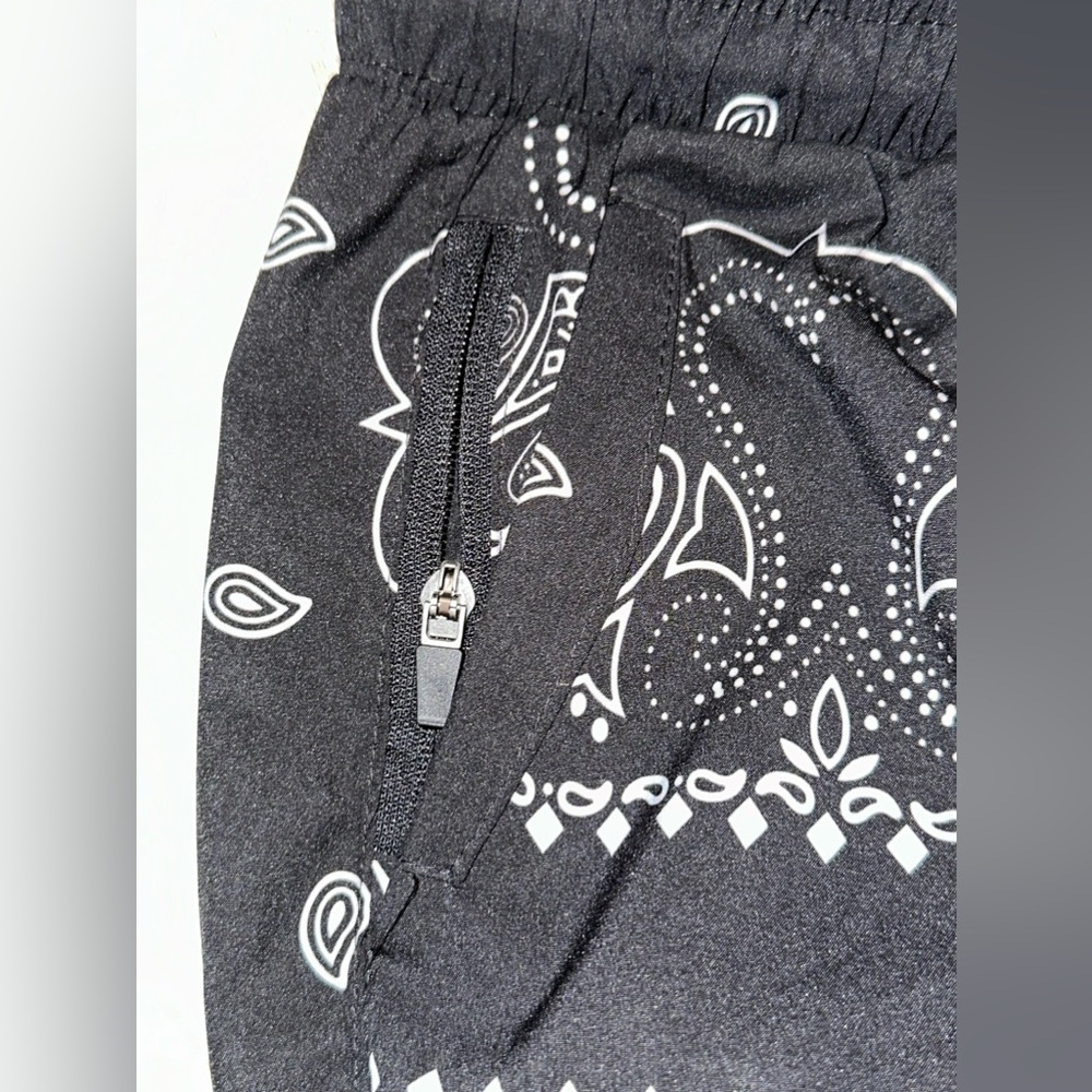 Bandana Black Cargos with pockets - Picture 3 of 8